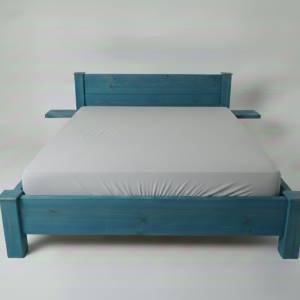 Borovicová postel s poličky s vestavěnou zásuvkou, nátěr pigmentovaný olej Adler. Rozměr 160x200 cm. Cena od 30 000 kč